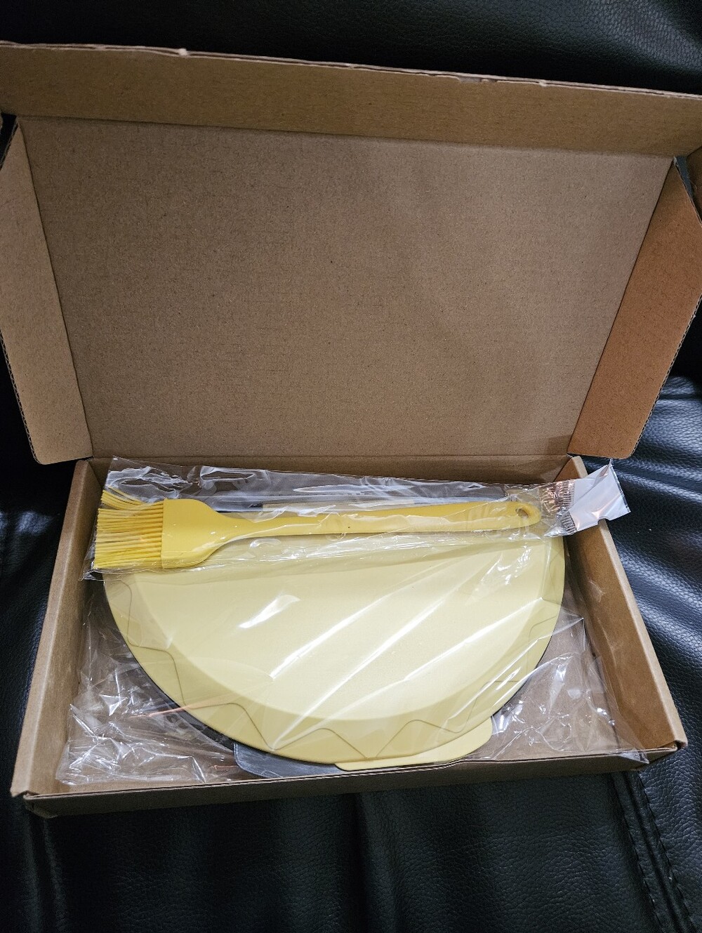 Tortilla Crimper Press Maker Sealer With Silicone Brush.